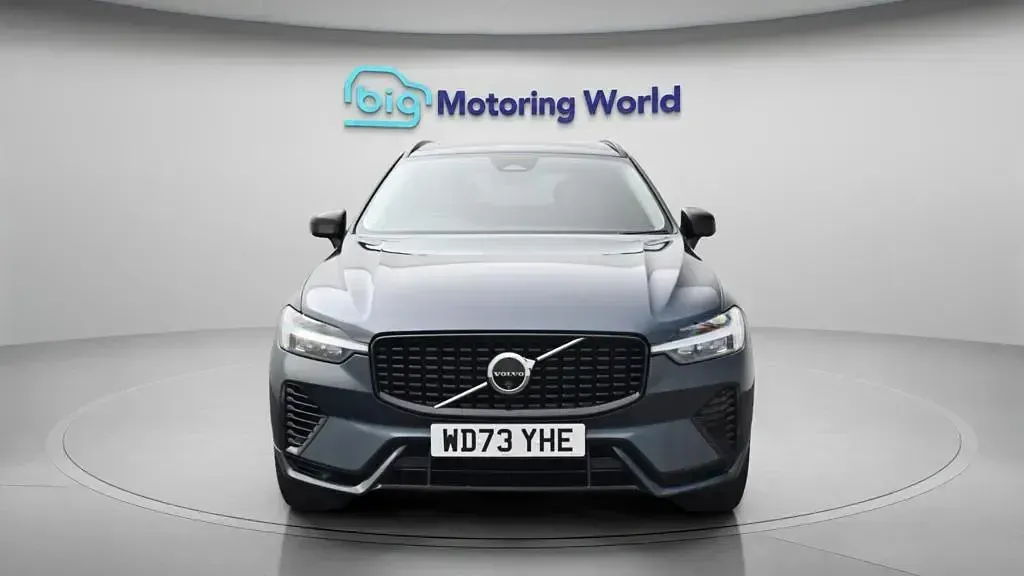 Usado Volvo XC60 Plus 350 HP (257 kW) 2024 Azul SUV