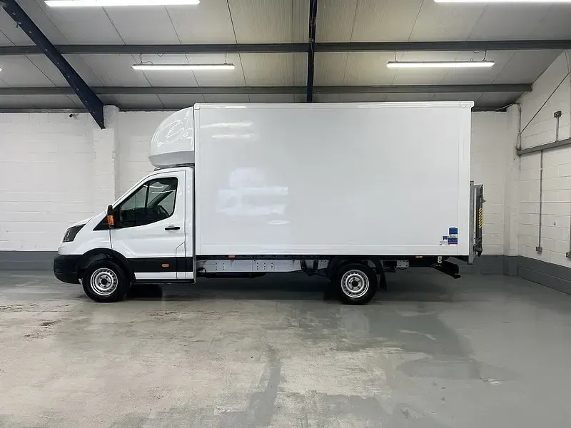 Używany Ford Transit 130 KM (95 kW) 2024 Biały Kabriolet