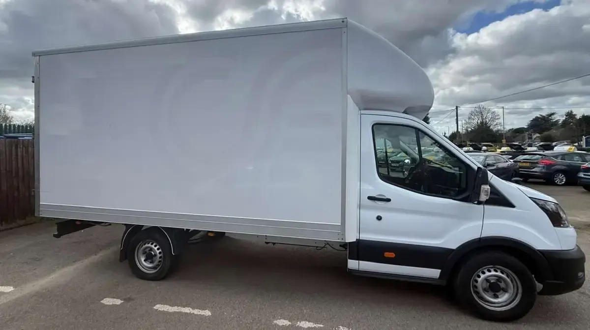 Used Ford Transit 130 HP (95 kW) 2022 White Van