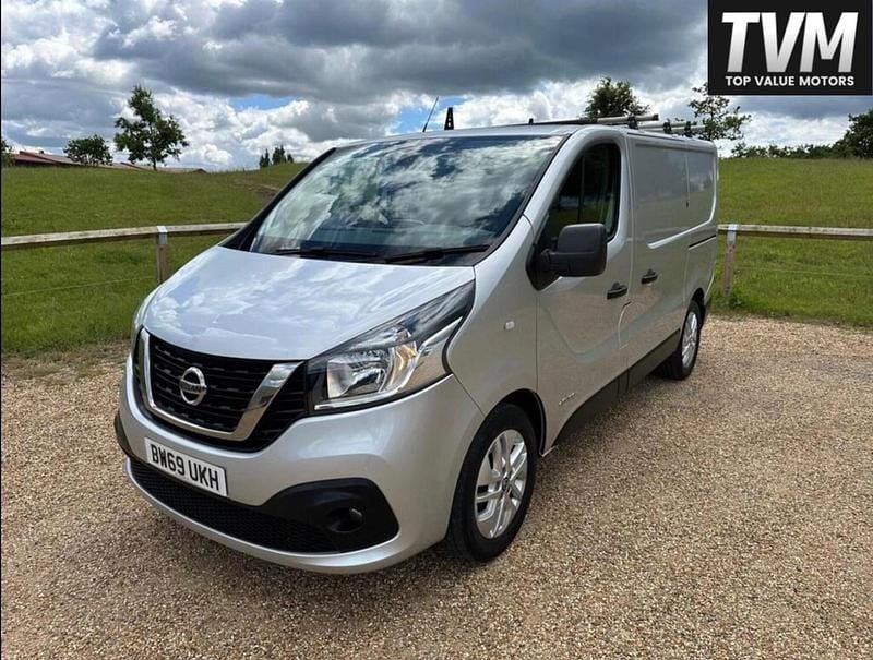 Used Nissan NV300 Tekna 120 HP (88 kW) 2020 Grey Van