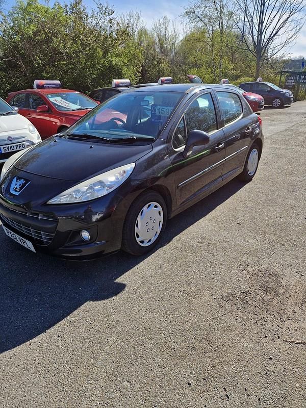Begagnad Peugeot 207 Active 2012 Svart Halvkombi