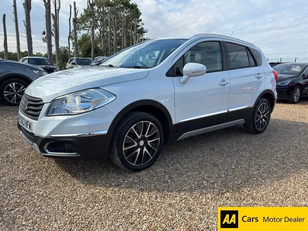 Used Suzuki SX4 S-Cross SZ-T 120 HP (88 kW) 2014 White Hatchback