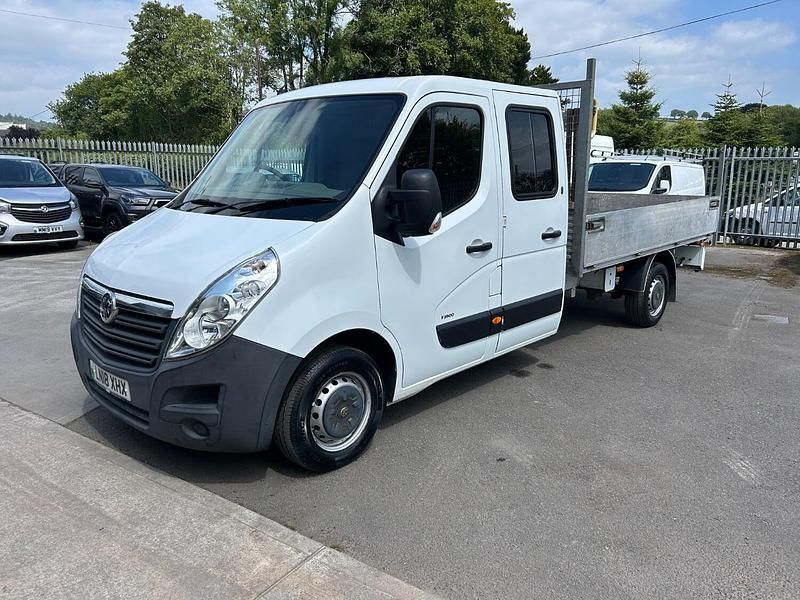 Used Vauxhall Movano 2018 White MPV