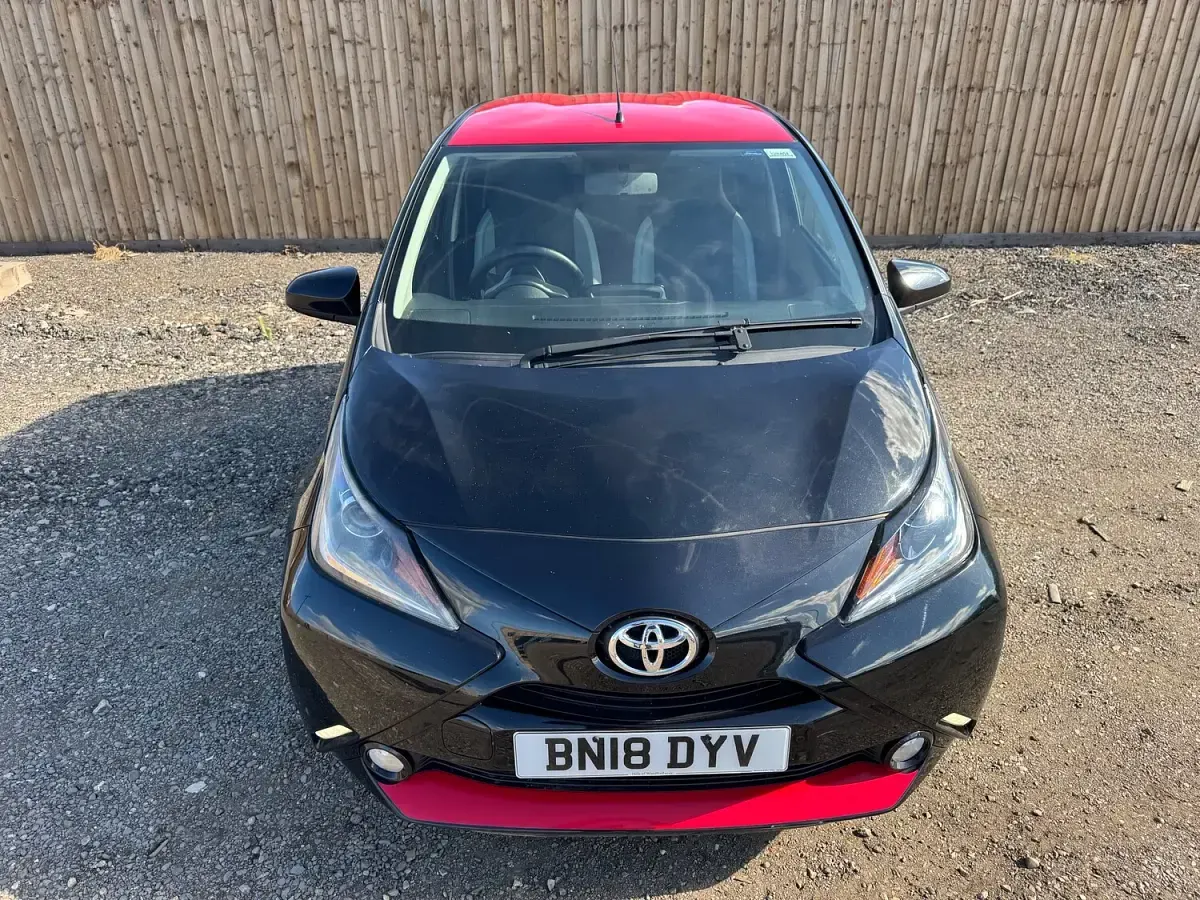 Used Toyota Aygo x-press 2018 Black Hatchback