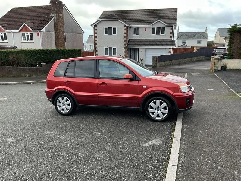 Orange Used 2008 Ford Fusion Hatchback | £2,000 (Good price) - Image 1/4