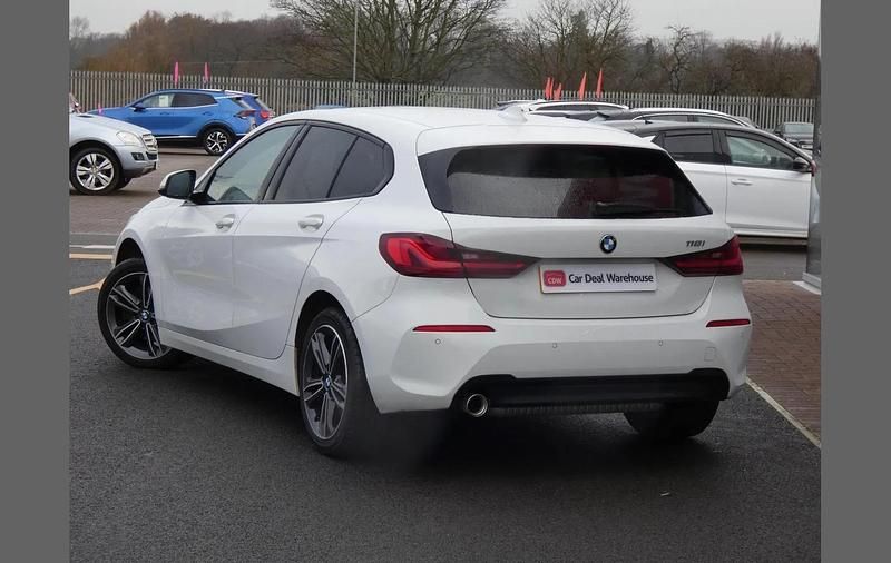 Used BMW 118 Sport Line 138 HP (101 kW) 2019 White Hatchback