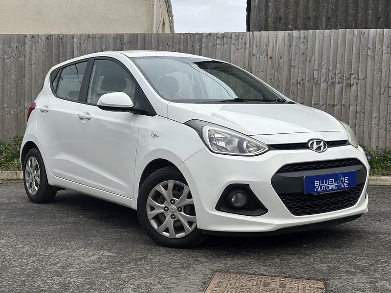 Used Hyundai i10 SE 2015 White Hatchback