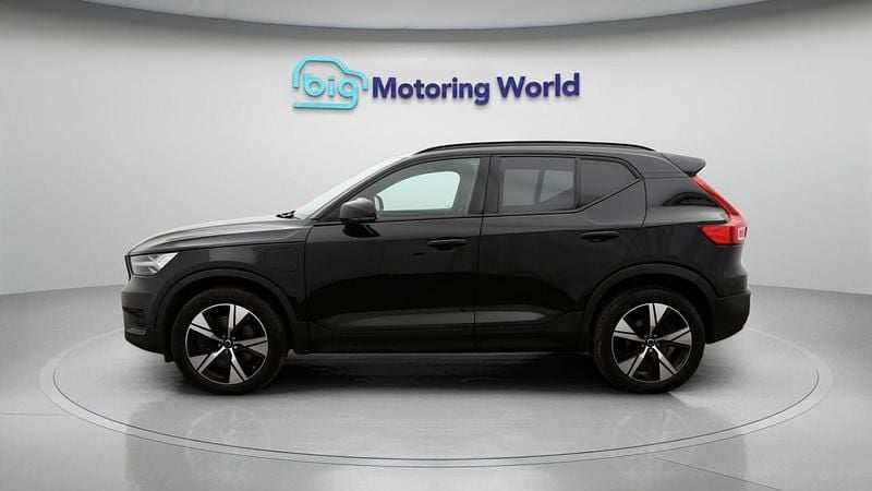 Used Volvo XC40 Plus 211 HP (155 kW) 2021 Black SUV