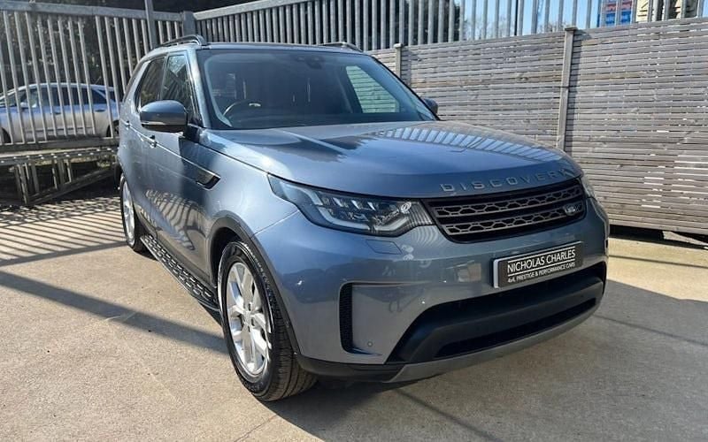 Used Land Rover Discovery 5 SE 306 HP (225 kW) 2018 SUV