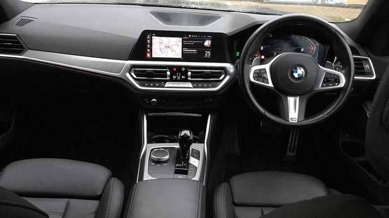 Used BMW 320 M Sport 188 HP (138 kW) 2022 Black Estate