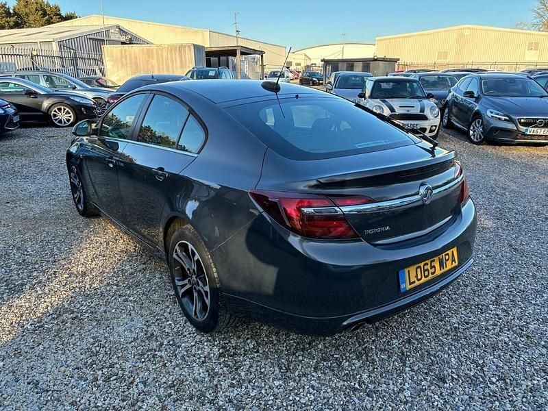 Used Vauxhall Insignia Edition 140 HP (102 kW) 2015 Grey Hatchback