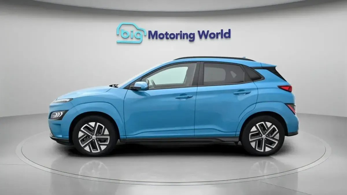 Gebraucht Hyundai Kona Premium 150 kW (204 PS) 2022 Blau SUV