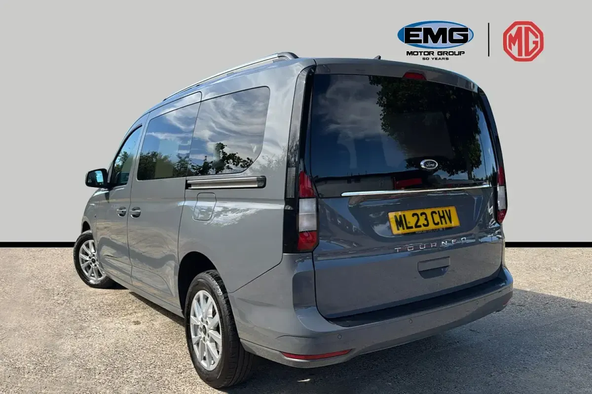 Used Ford Grand Tourneo Connect Titanium 122 HP (89 kW) 2023 Grey MPV