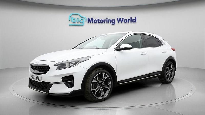 Used Kia XCeed 158 HP (116 kW) 2022 White SUV