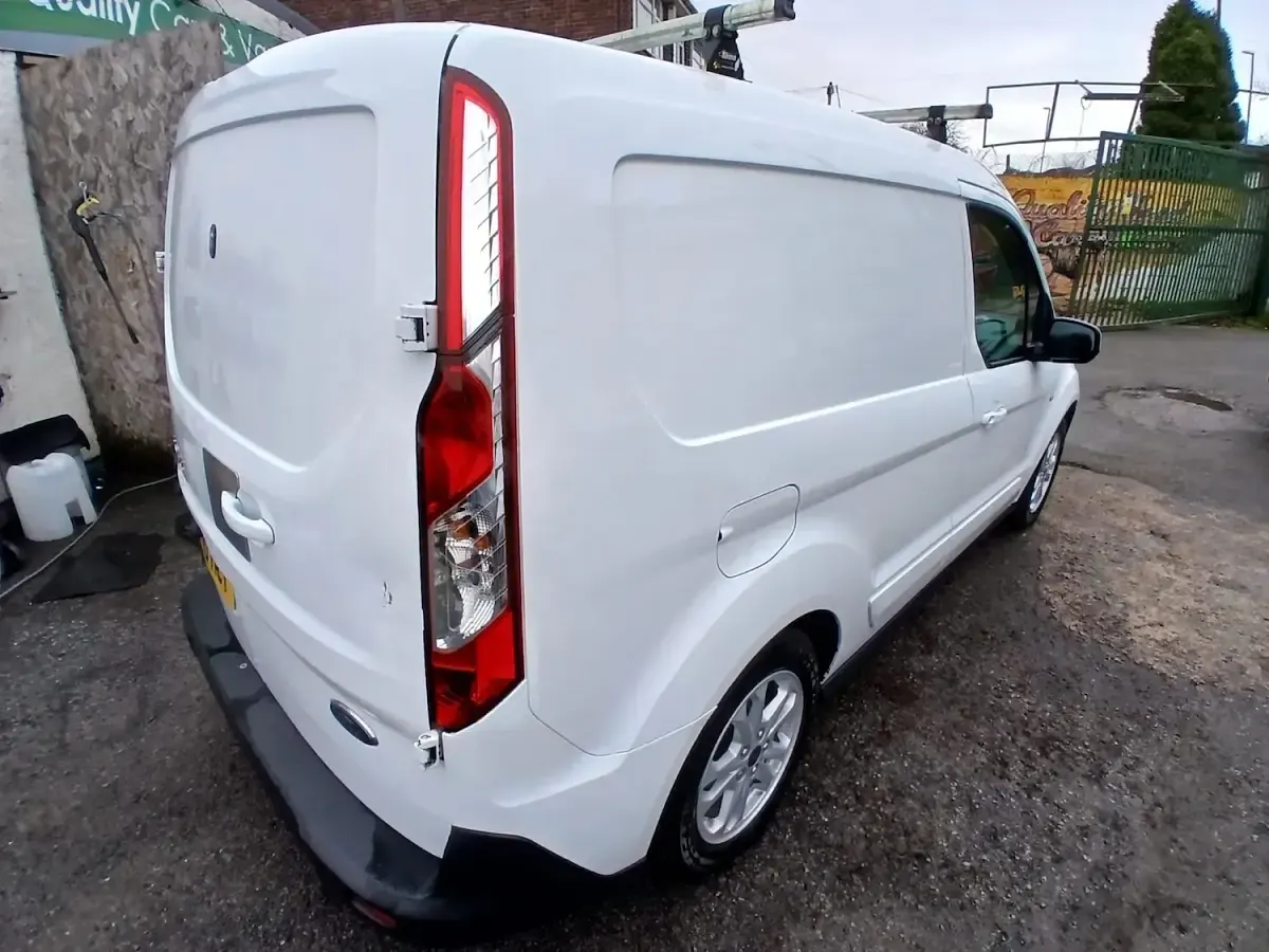 Used Ford Transit Connect Limited 120 HP (88 kW) 2020 White MPV