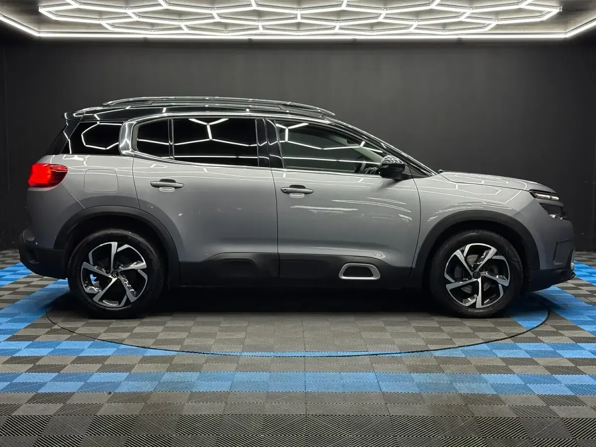 Used Citroën C5 Aircross Flair 131 HP (96 kW) 2019 Grey SUV