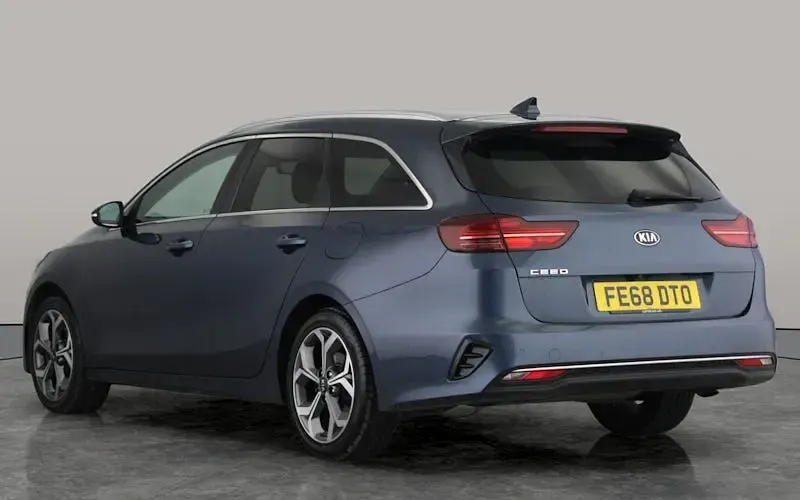 Used Kia Ceed Sportswagon 140 HP (102 kW) 2018 Blue Estate
