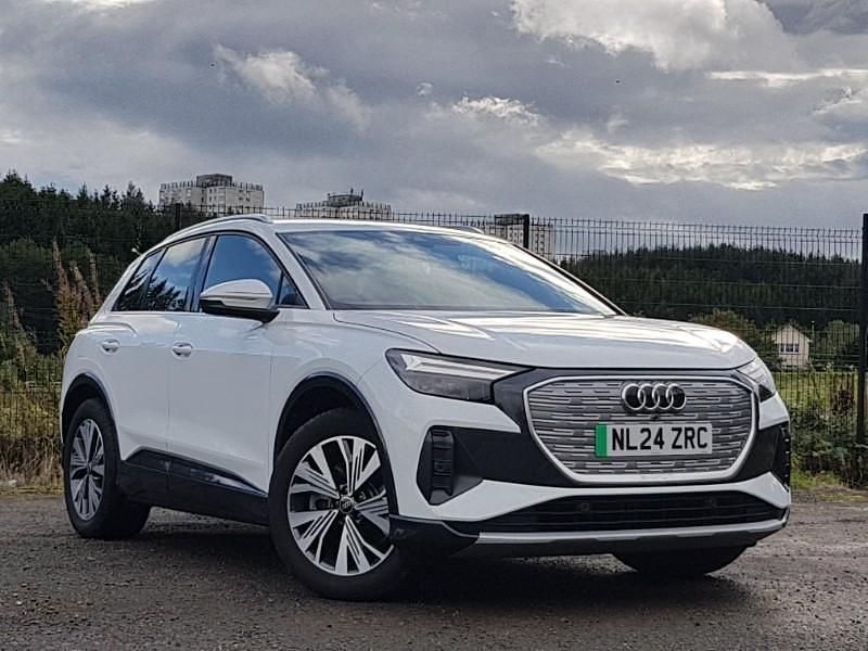 White Used 2024 Audi Q4 e-tron Sport SUV | £31,998 (Super price) - Image 1/4