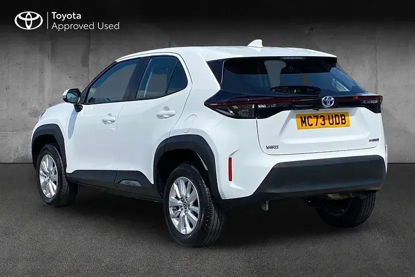 Used Toyota Yaris Cross 116 HP (85 kW) 2023 White SUV