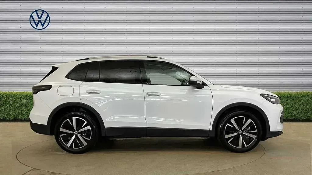 Used VW Tiguan Match 150 HP (110 kW) 2025 Pure white SUV
