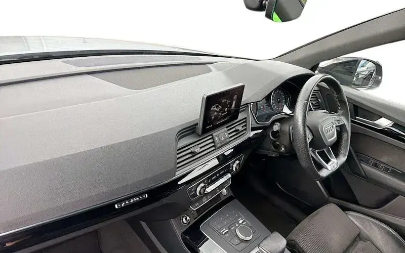 Used Audi Q5 Black Edition 190 HP (139 kW) 2019 Silver SUV