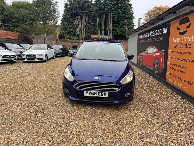Used Ford S-MAX Zetec 150 HP (110 kW) 2018 Blue MPV