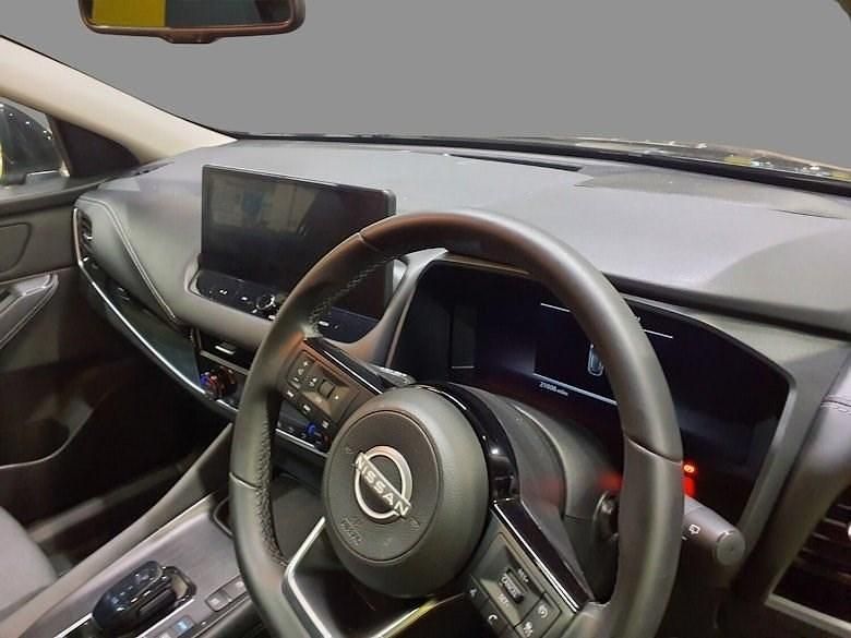 Used Nissan Qashqai N-Connecta 190 HP (139 kW) 2023 Black SUV