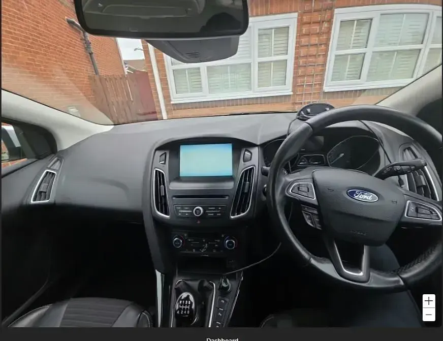 Używany Ford Focus Titanium X 125 KM (91 kW) 2015 Srebrny Hatchback