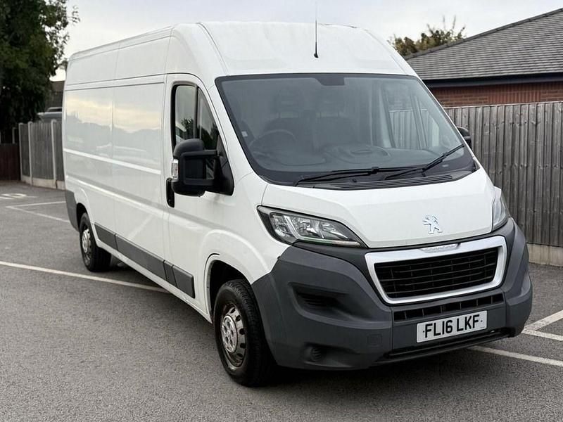 White Used 2016 Peugeot Boxer Van | £5,000 (Good price) - Image 1/4