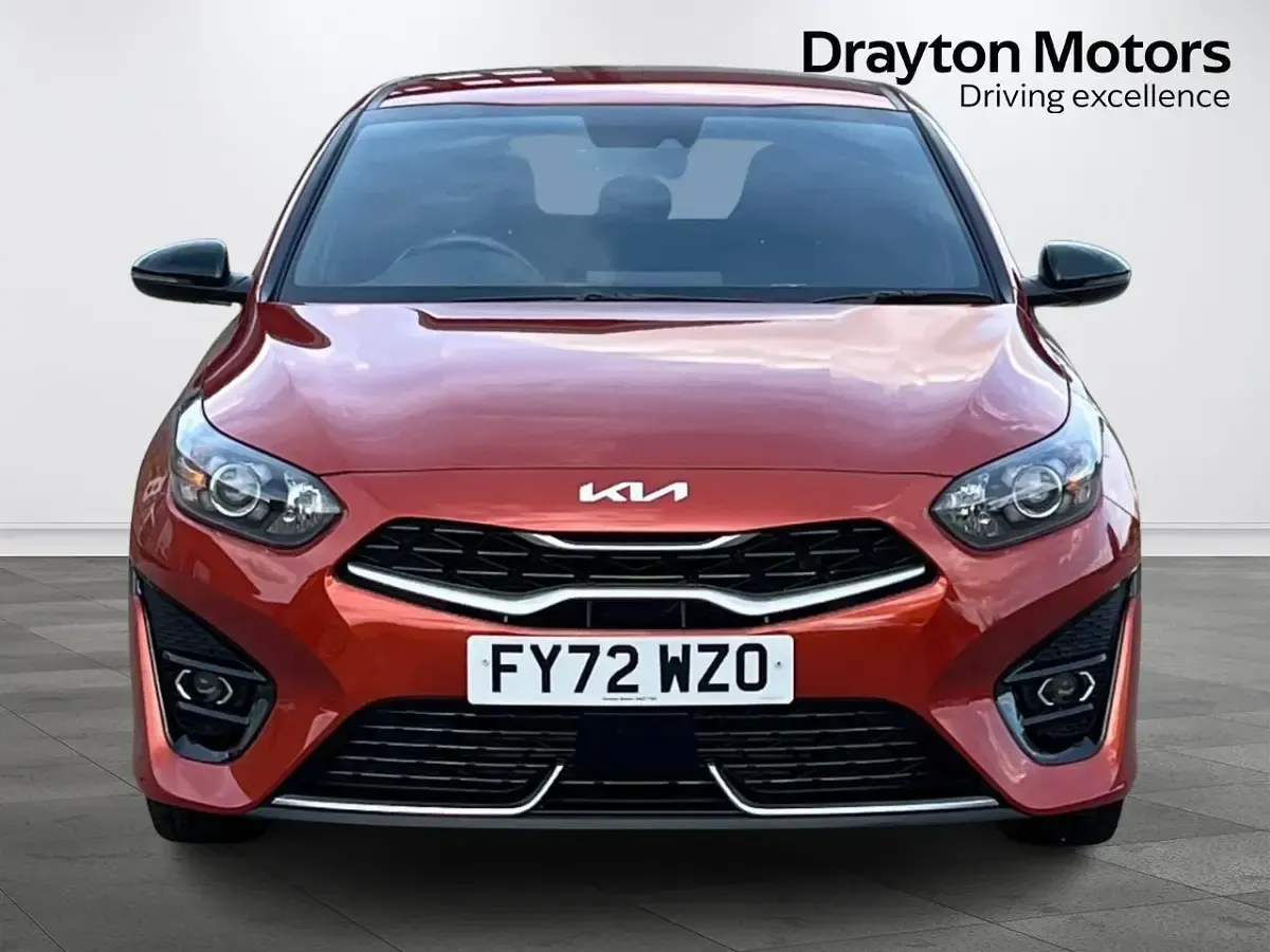 Used Kia Ceed GT-Line 158 HP (116 kW) 2022 Orange Hatchback