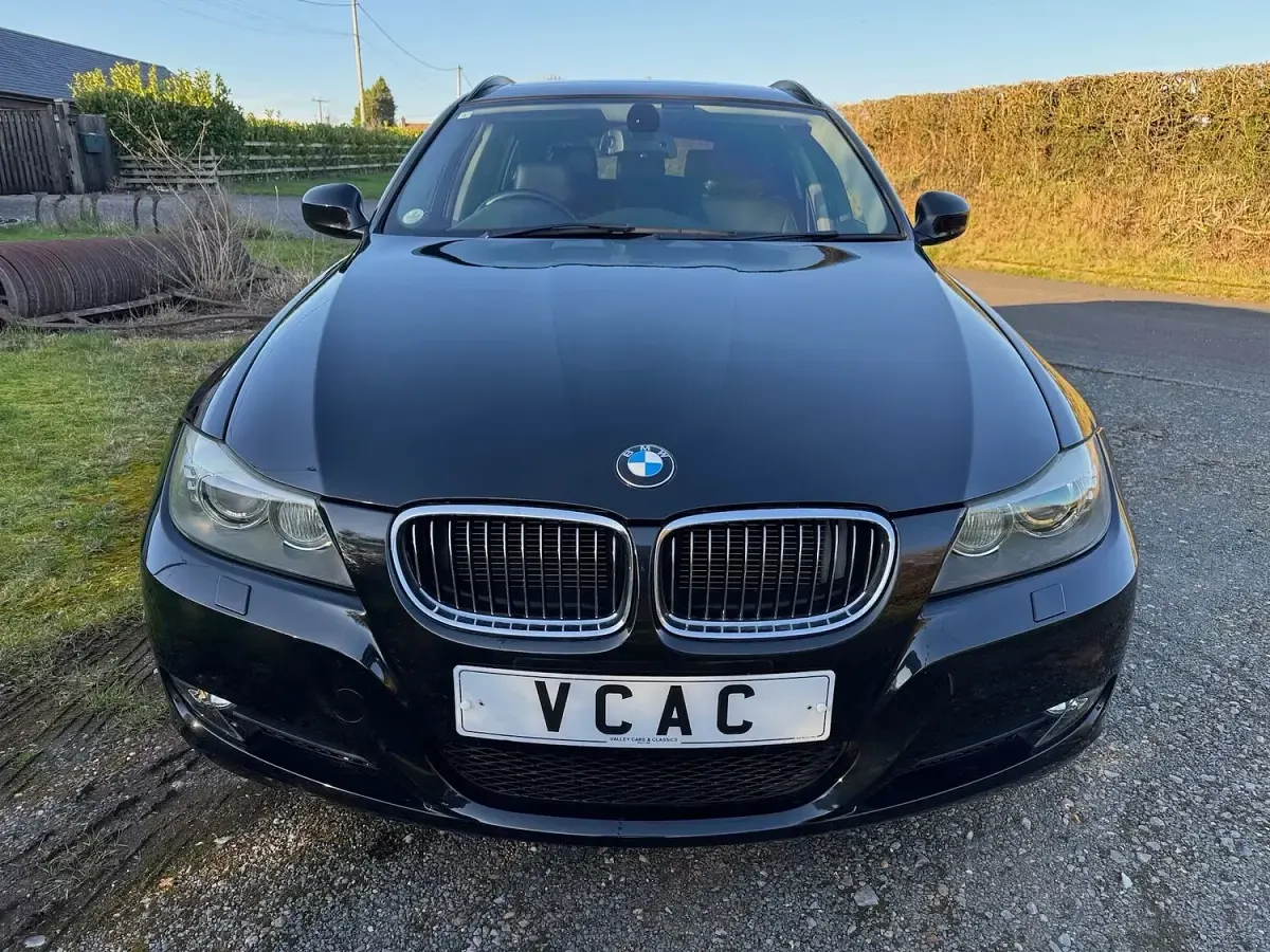 Used BMW 325 2011 Black Estate