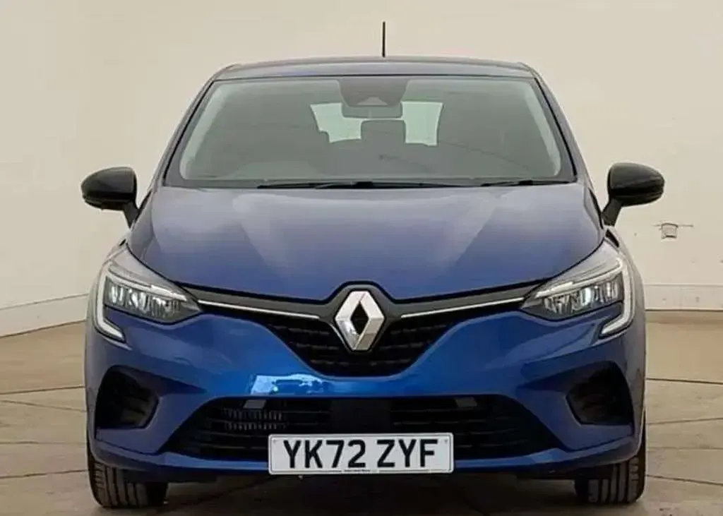 Used Renault Clio Evolution 2023 Blue Hatchback