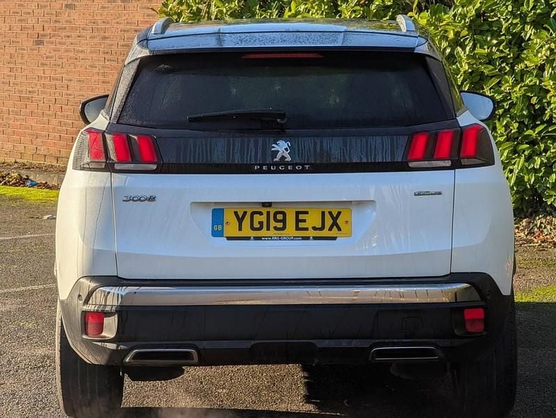 Used Peugeot 3008 GT-line 131 HP (96 kW) 2019 White Hatchback