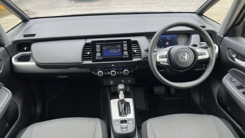 Used Honda Jazz Hybrid 109 HP (80 kW) 2021 Grey Hatchback