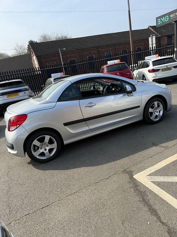 Used Peugeot 207 CC Sport 120 HP (88 kW) 2009 Silver Cabriolet