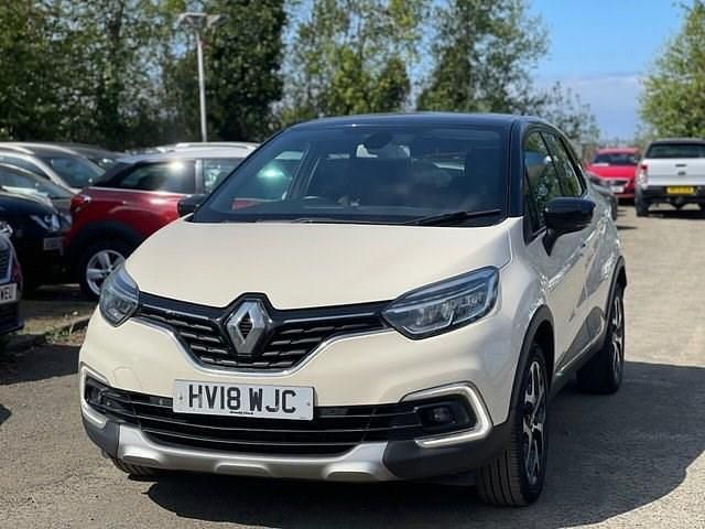Used Renault Captur Signature 90 HP (66 kW) 2018 White SUV