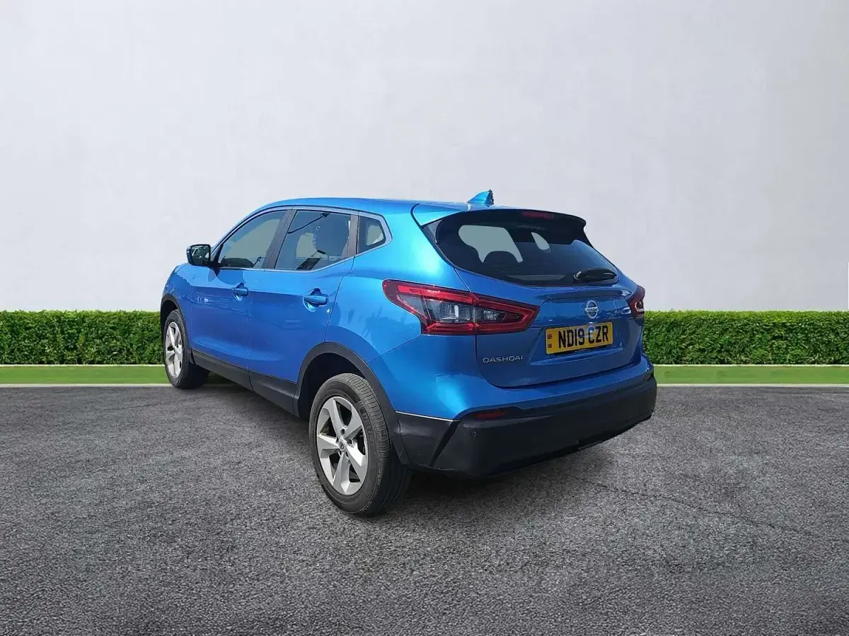 Used Nissan Qashqai Acenta Premium 2019 Blue SUV