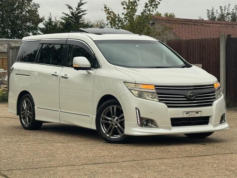 White Used 2012 Nissan Elgrand Premium Edition MPV | £10,795 (Super price) - Image 1/4