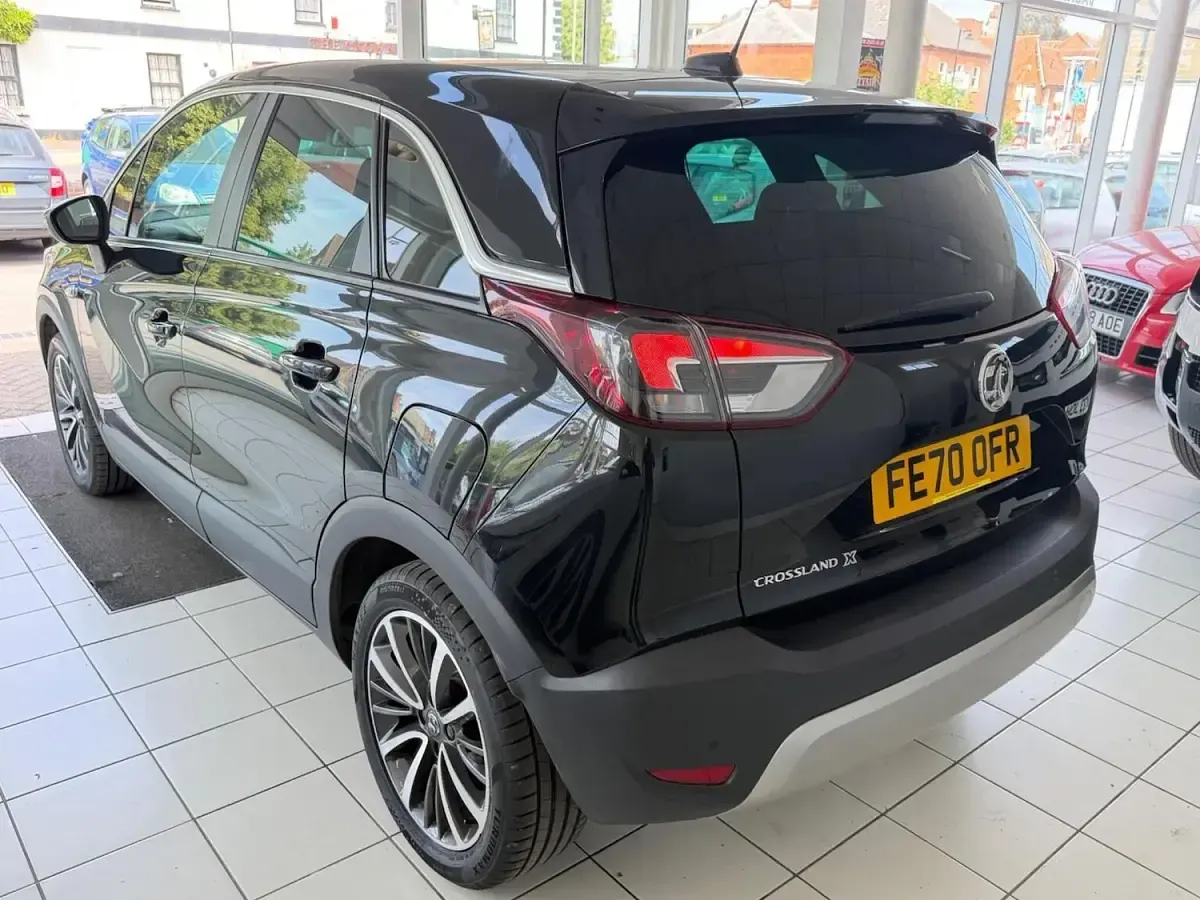 Used Vauxhall Crossland X Elite 83 HP (61 kW) 2020 Black SUV