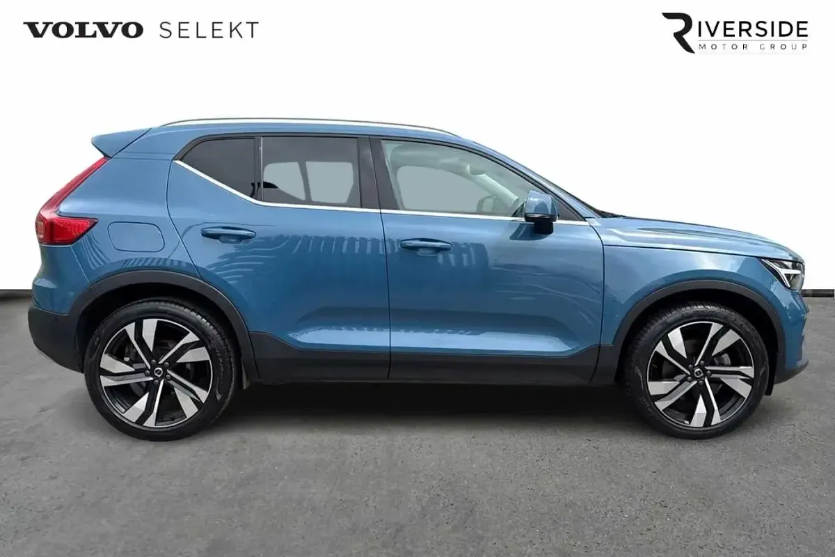 Used Volvo XC40 Ultra 197 HP (144 kW) 2025 Fjord blue SUV