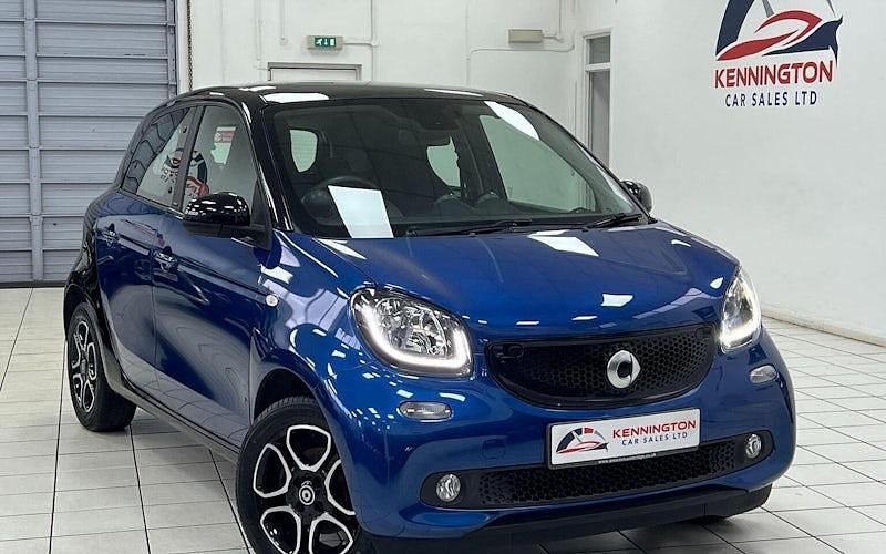 Black Used 2018 Smart ForFour Premium Hatchback | £9,790 (Fair price) - Image 1/4