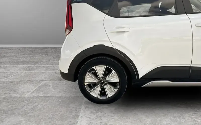 Used Kia Soul EV First Edition 150 kW (204 HP) 2021 White SUV