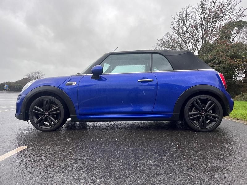 Used Mini Cooper Cabriolet Sport 136 HP (100 kW) 2019 Blue Cabriolet
