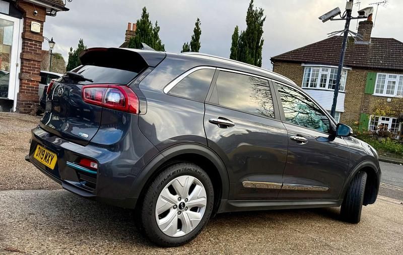 Used Kia e-Niro First Edition 150 kW (204 HP) 2019 Grey SUV