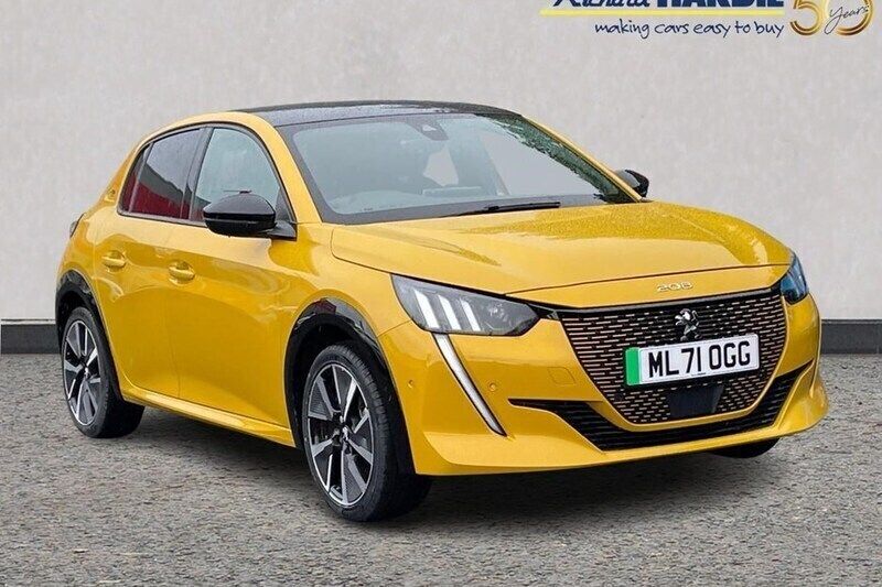 Yellow Used 2021 Peugeot e-208 GT Hatchback | £12,899 (Fair price) - Image 1/1