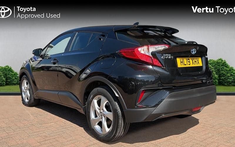 Second-hand Toyota C-HR 140 CP (102 kW) 2019 Negru SUV