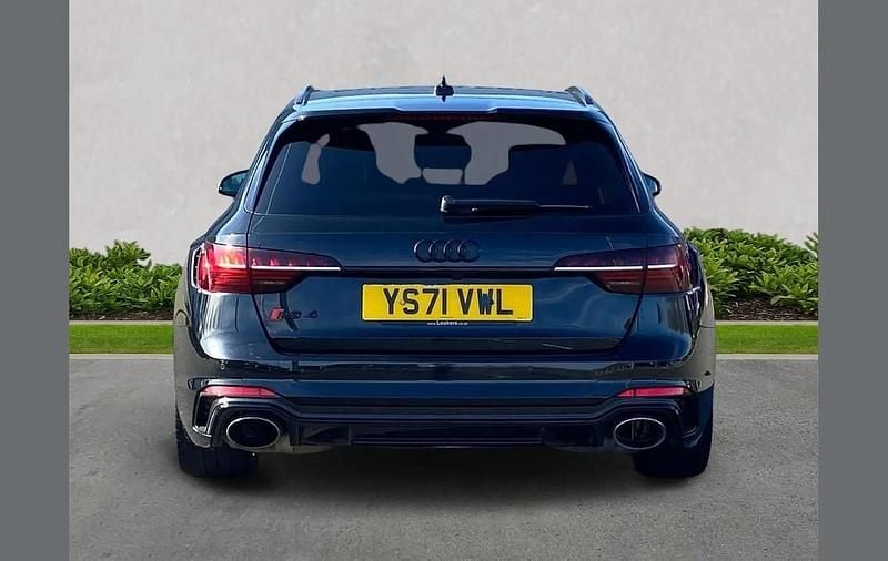 Used Audi RS4 Design 450 HP (330 kW) 2022 Black Estate