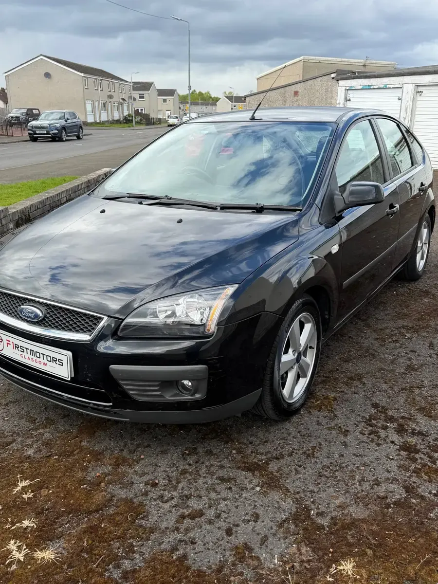 Usado Ford Focus Zetec 2006 Preto Citadino