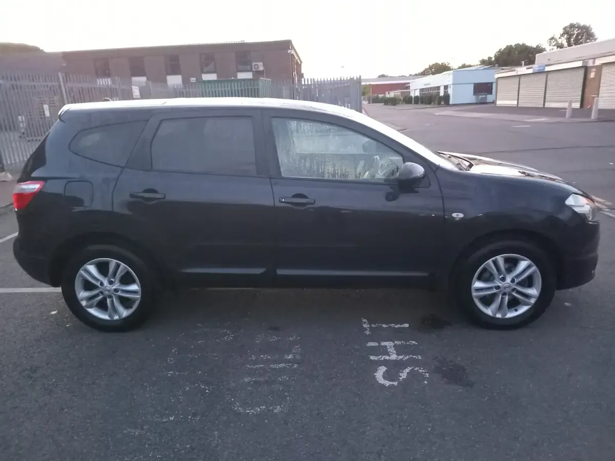 Used Nissan Qashqai +2 Acenta 110 HP (80 kW) 2013 Black SUV