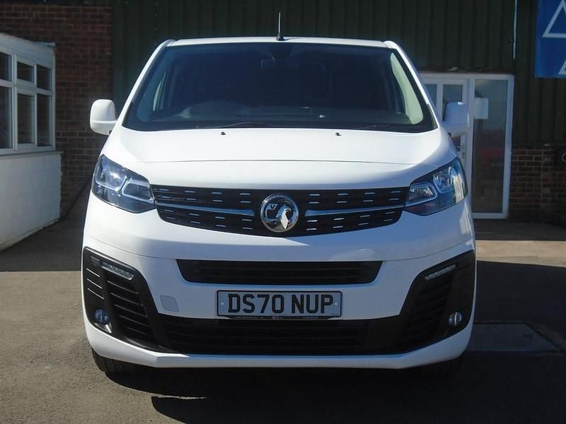Used Vauxhall Vivaro Sportive 100 HP (73 kW) 2020 White MPV